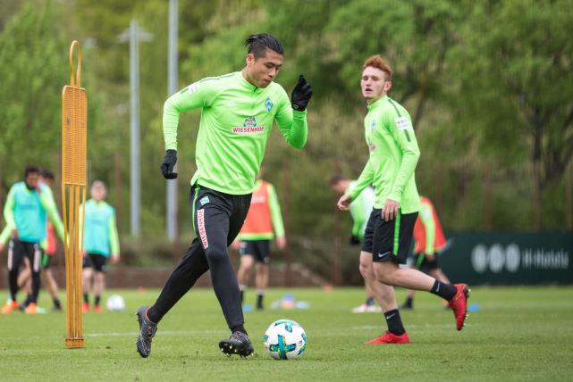 关于今晚夏洛特黄蜂调整名单以备德国杯，状态回暖环节打磨，气氛紧张，资深球员宣示担当的信息